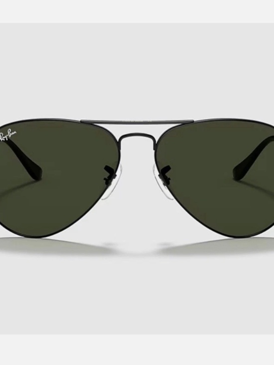 Ray-Ban Aviator Large Metal sunglasses (RB3025). Black frame/green lenses